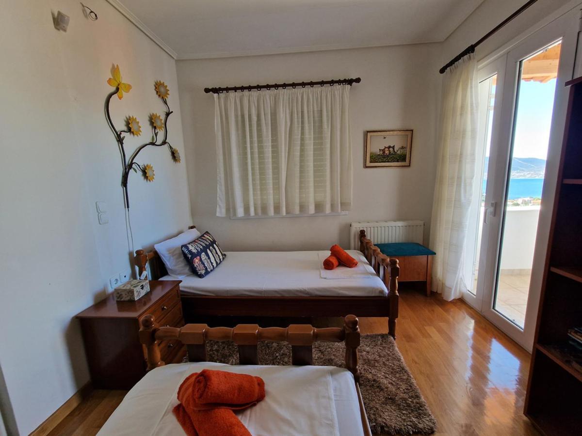 Villa Liana : Luxury Villa With Fantastic Sea View, Near Airport Porto Rafti Bagian luar foto