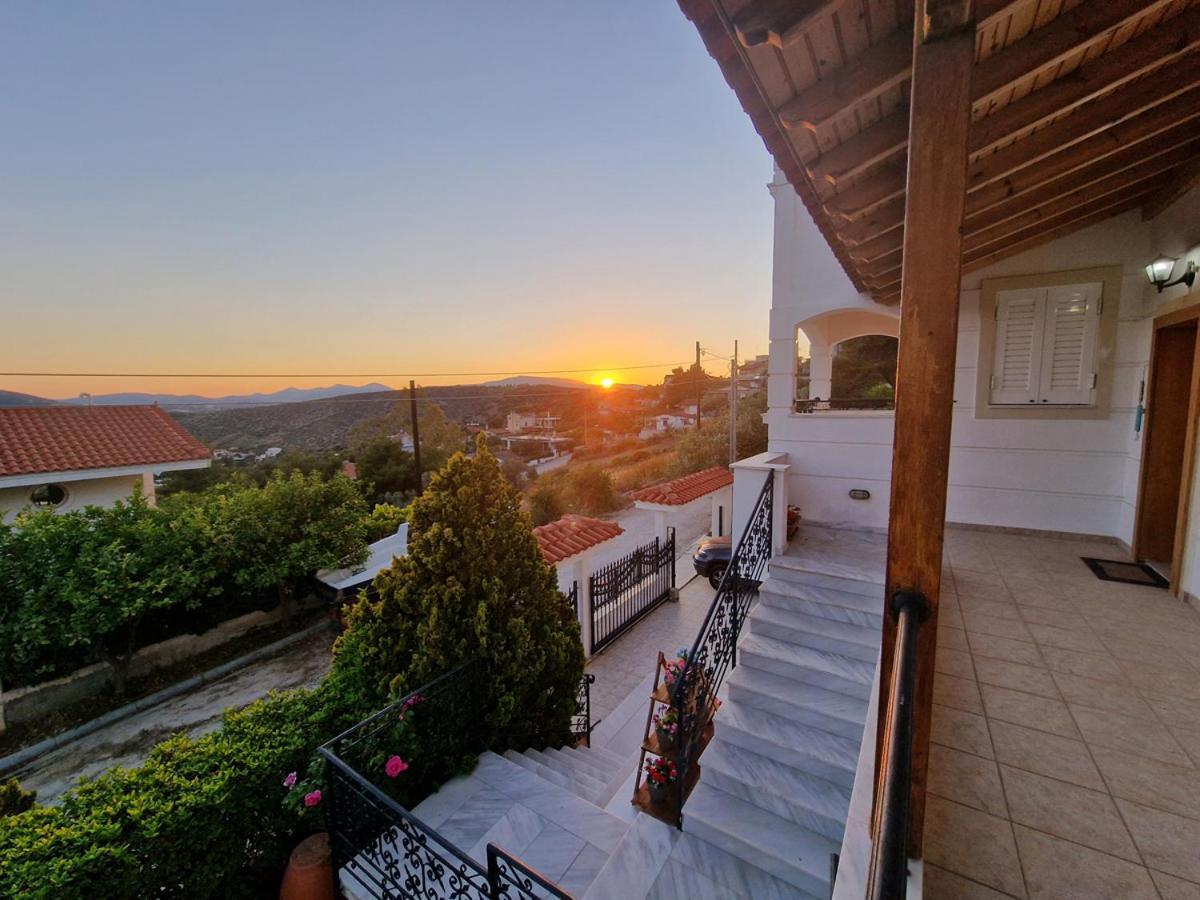 Villa Liana : Luxury Villa With Fantastic Sea View, Near Airport Porto Rafti Bagian luar foto