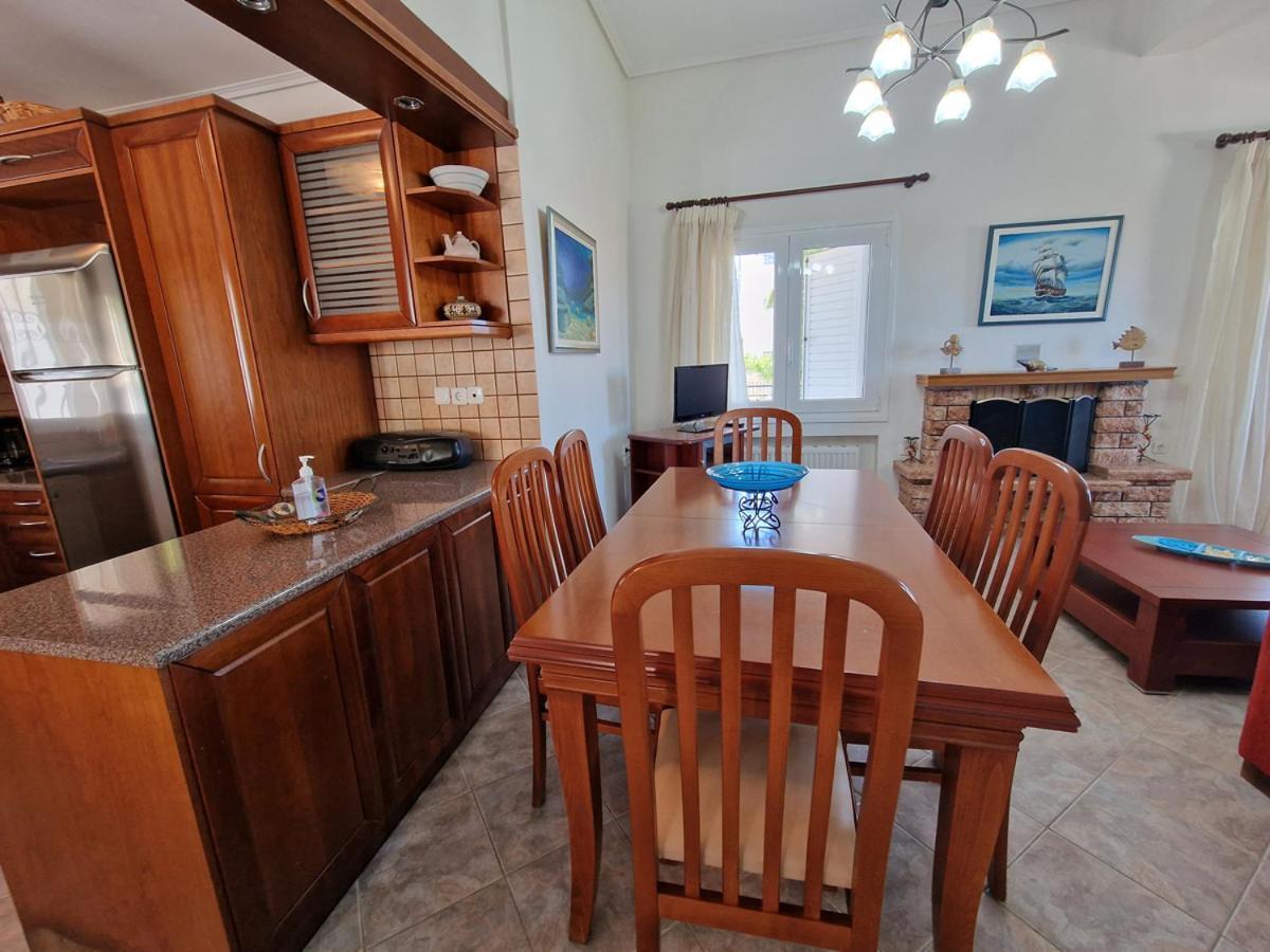 Villa Liana : Luxury Villa With Fantastic Sea View, Near Airport Porto Rafti Bagian luar foto